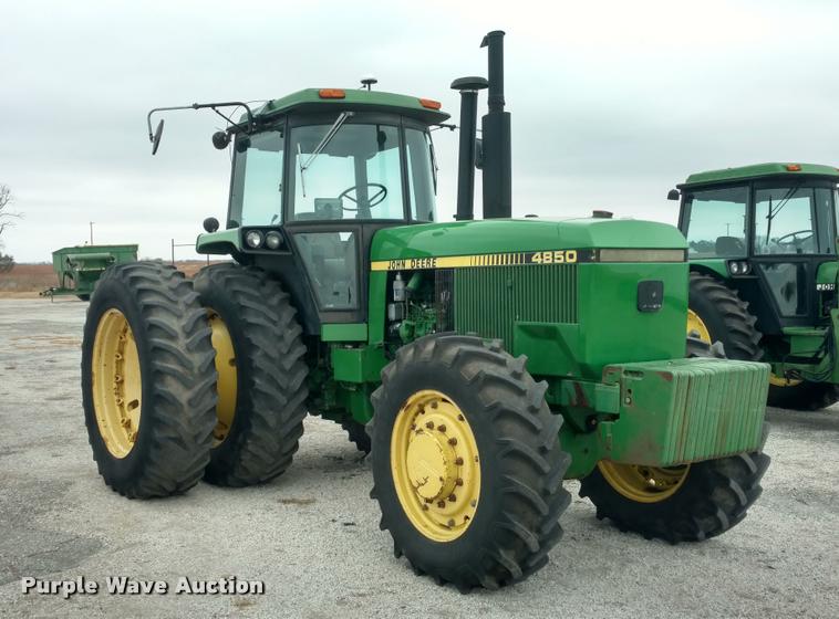 image for item BU9846 1988 John Deere 4850 MFWD tractor