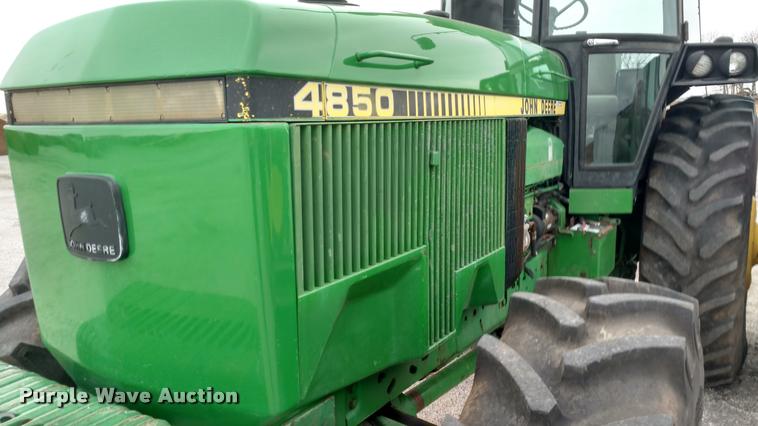 image for item BU9846 1988 John Deere 4850 MFWD tractor