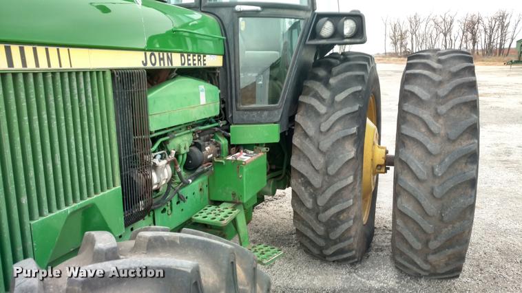 image for item BU9846 1988 John Deere 4850 MFWD tractor
