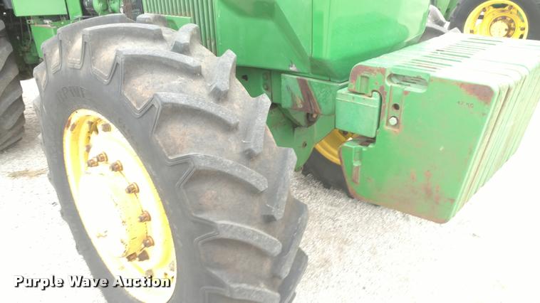 image for item BU9846 1988 John Deere 4850 MFWD tractor