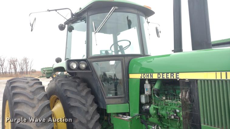 image for item BU9846 1988 John Deere 4850 MFWD tractor