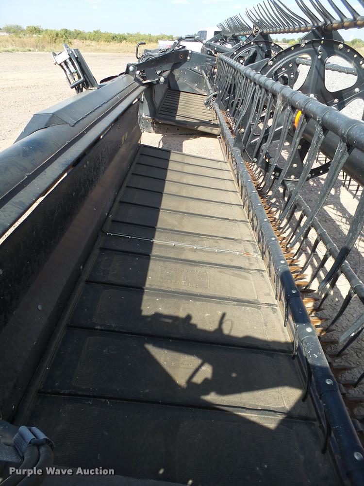 image for item BZ9227 2013 MacDon D65D draper head