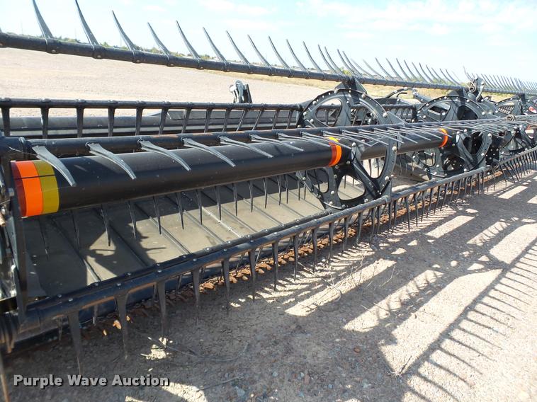 image for item BZ9227 2013 MacDon D65D draper head