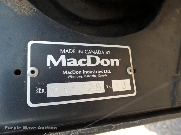 image for item BZ9227 2013 MacDon D65D draper head