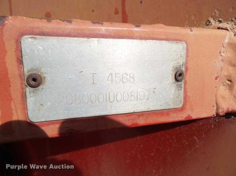 image for item BZ9937 1975 International 4568 4WD tractor