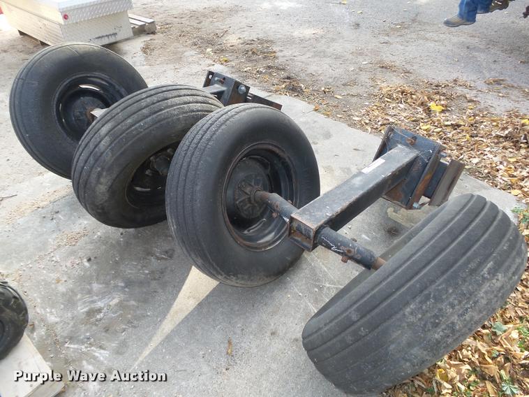 image for item CA9272 Hiniker gauge wheels