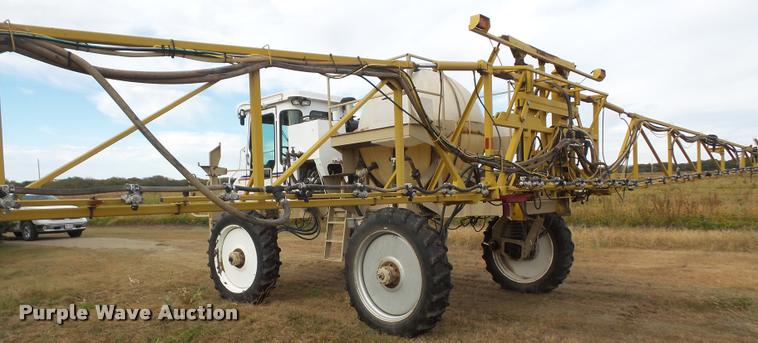 image for item DA3758 1998 Tyler Patriot 150 self-propelled sprayer