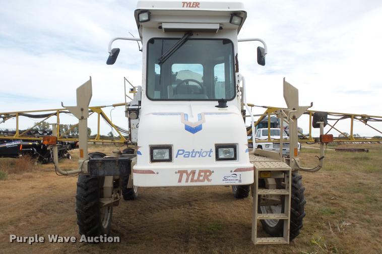 image for item DA3758 1998 Tyler Patriot 150 self-propelled sprayer