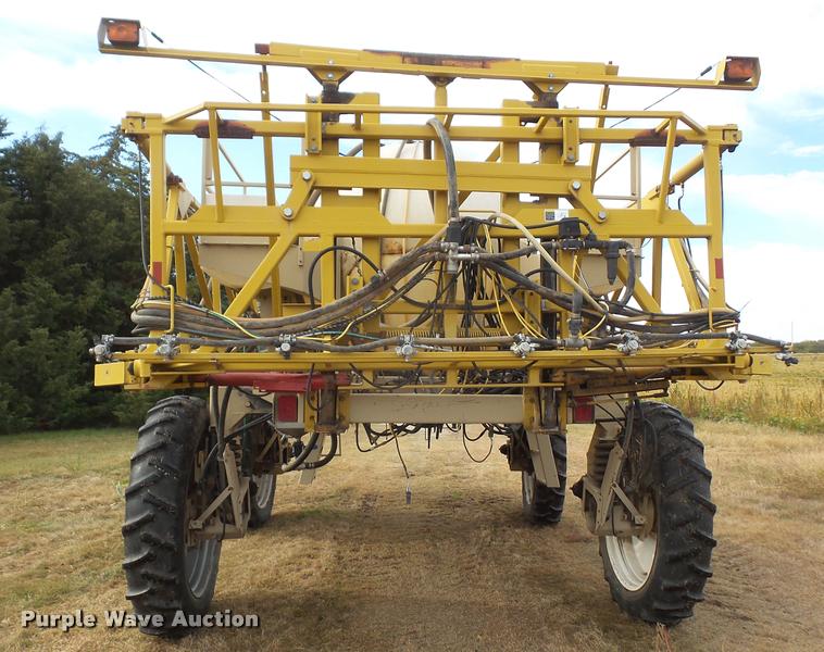 image for item DA3758 1998 Tyler Patriot 150 self-propelled sprayer