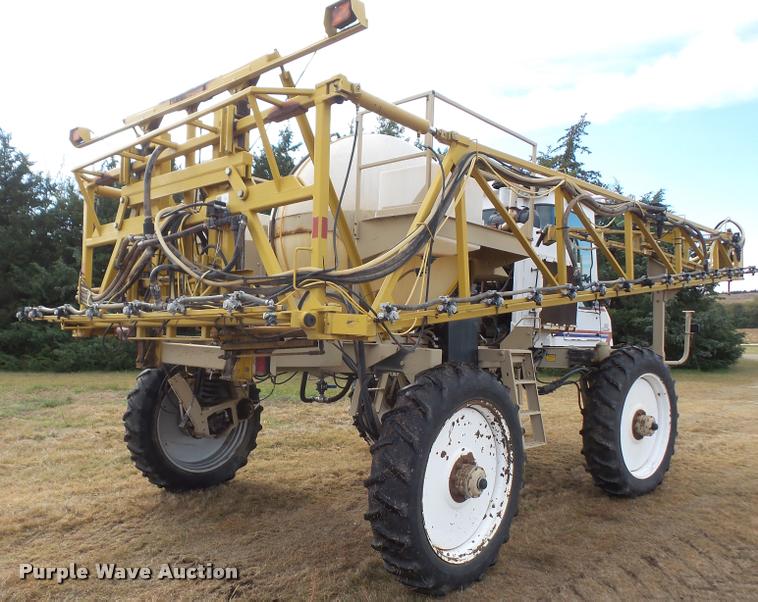 image for item DA3758 1998 Tyler Patriot 150 self-propelled sprayer