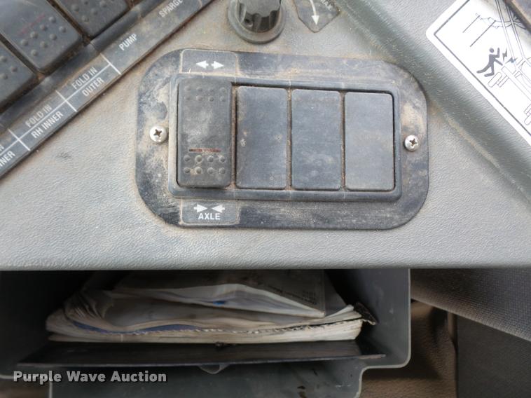 image for item DA3758 1998 Tyler Patriot 150 self-propelled sprayer