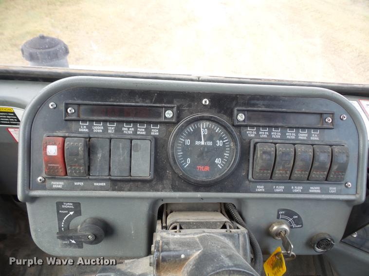 image for item DA3758 1998 Tyler Patriot 150 self-propelled sprayer