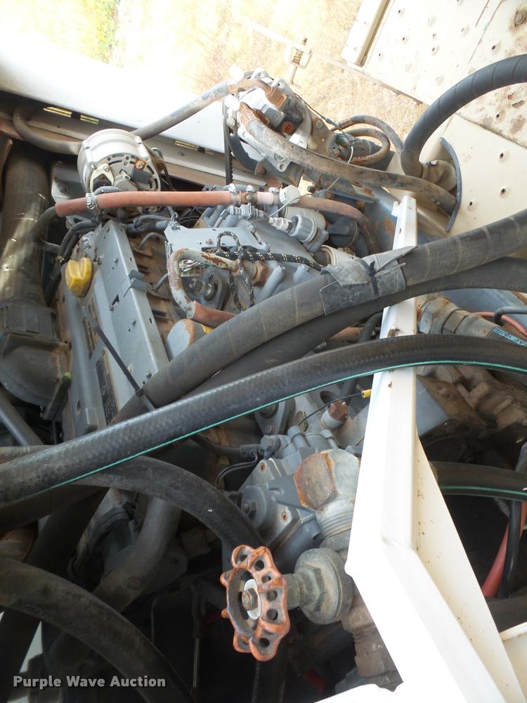 image for item DA3758 1998 Tyler Patriot 150 self-propelled sprayer