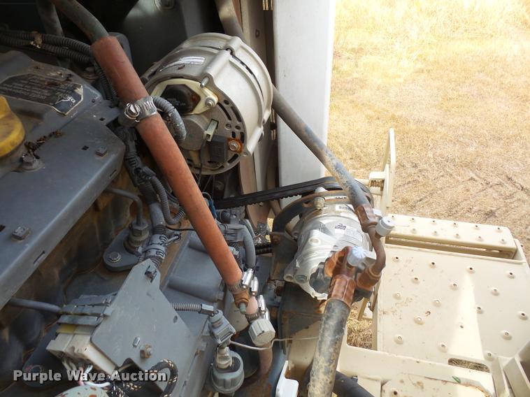 image for item DA3758 1998 Tyler Patriot 150 self-propelled sprayer