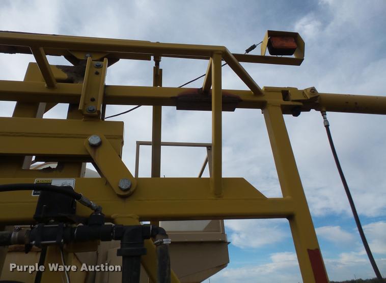 image for item DA3758 1998 Tyler Patriot 150 self-propelled sprayer