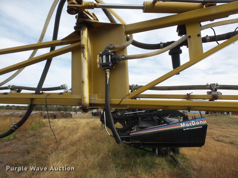 image for item DA3758 1998 Tyler Patriot 150 self-propelled sprayer