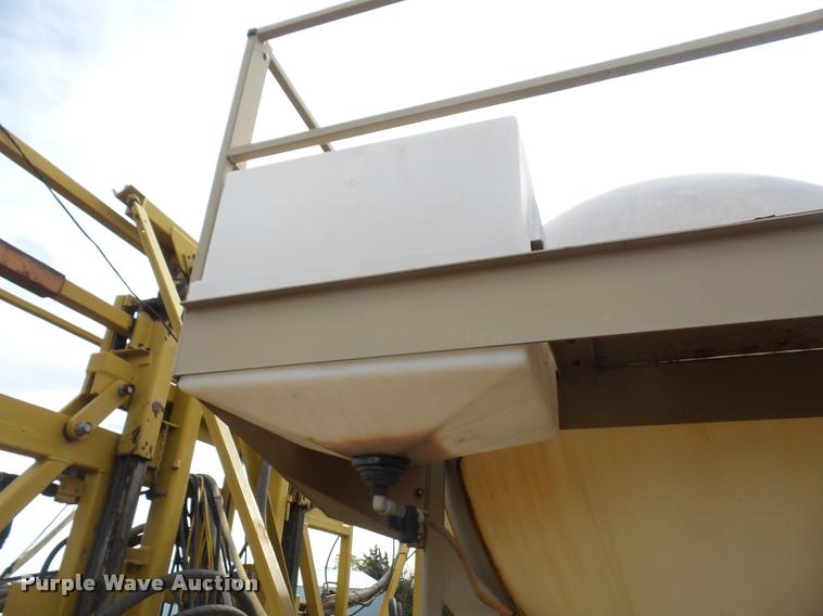 image for item DA3758 1998 Tyler Patriot 150 self-propelled sprayer