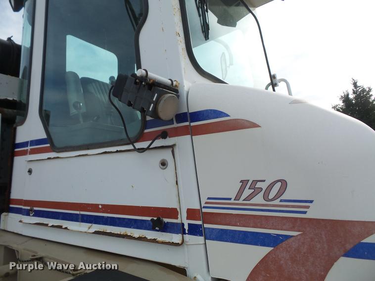 image for item DA3758 1998 Tyler Patriot 150 self-propelled sprayer