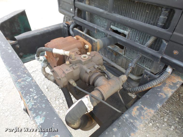 image for item DA3777 1985 International F1954 truck cab and chassis