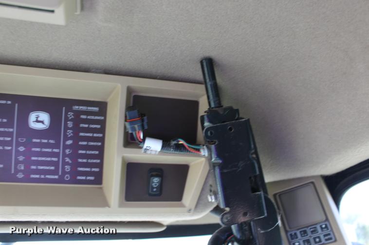 image for item DA4260 2007 John Deere 9860 STS combine