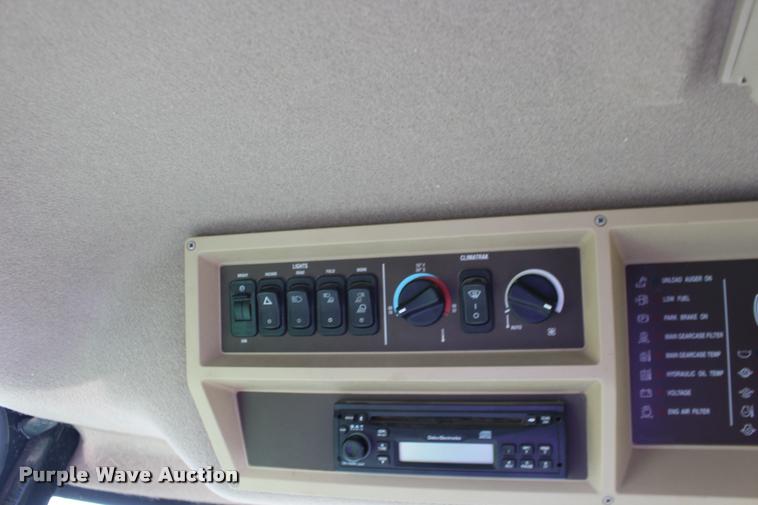 image for item DA4260 2007 John Deere 9860 STS combine