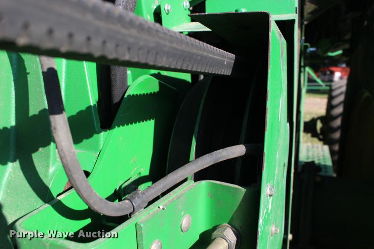 image for item DA4260 2007 John Deere 9860 STS combine