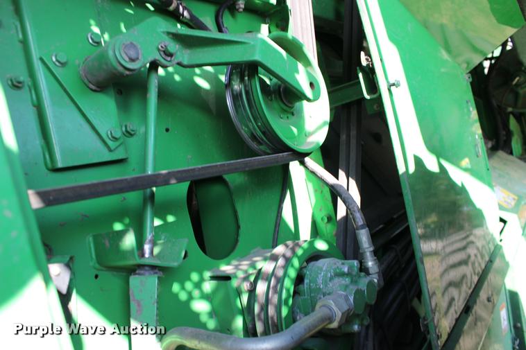 image for item DA4260 2007 John Deere 9860 STS combine