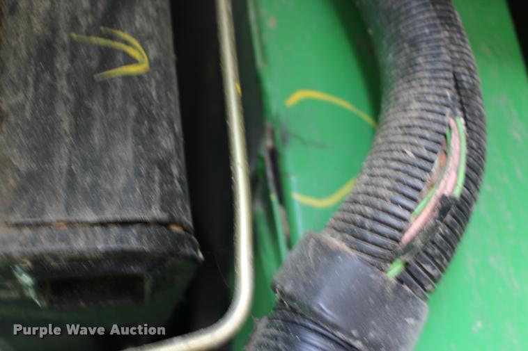 image for item DA4260 2007 John Deere 9860 STS combine