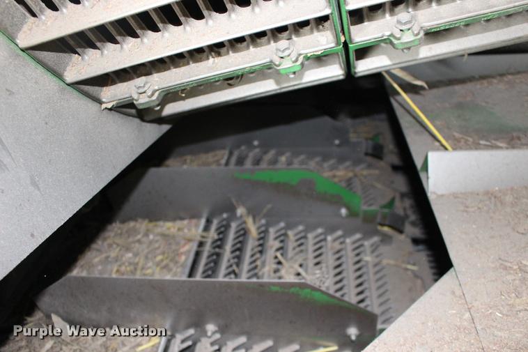 image for item DA4260 2007 John Deere 9860 STS combine