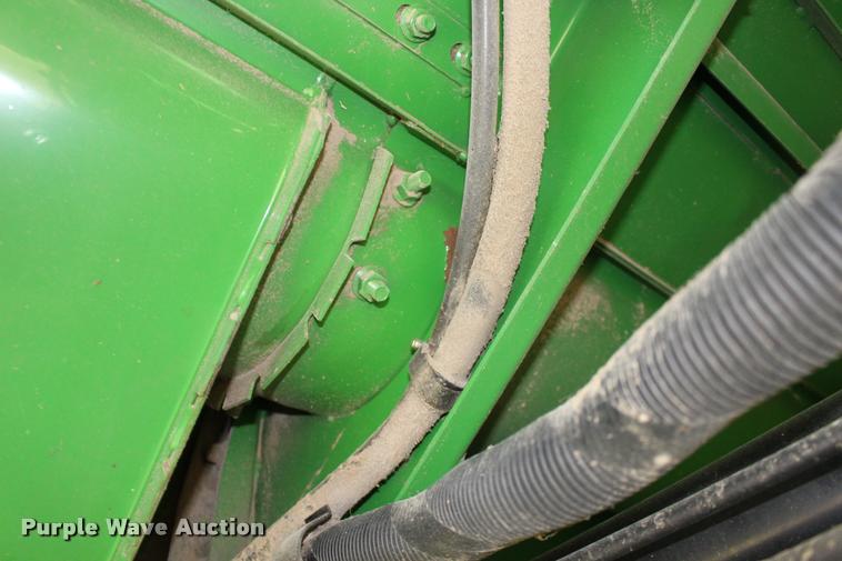 image for item DA4260 2007 John Deere 9860 STS combine