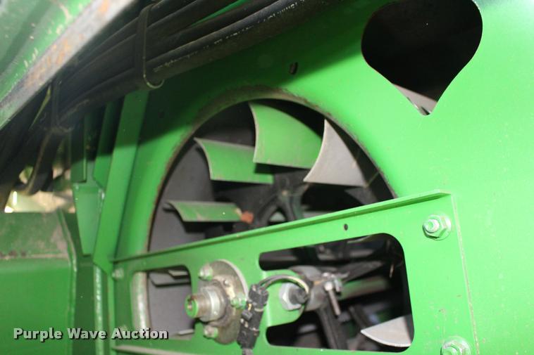 image for item DA4260 2007 John Deere 9860 STS combine