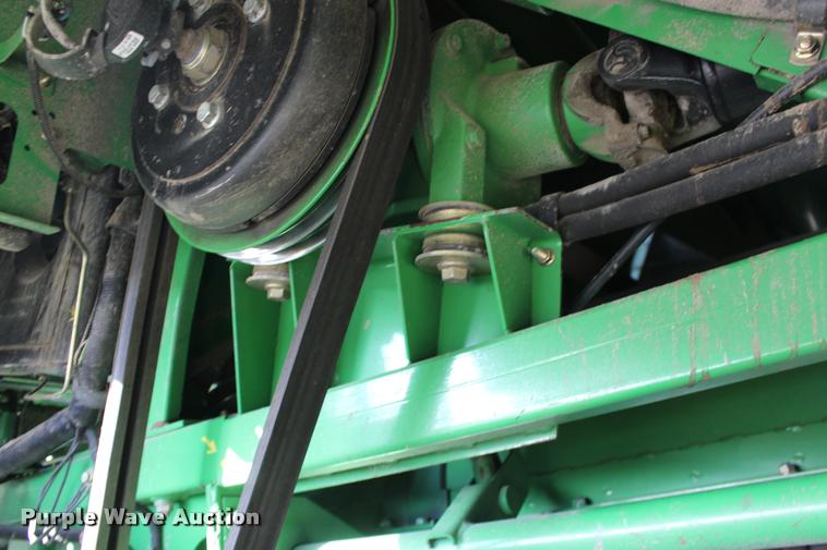 image for item DA4260 2007 John Deere 9860 STS combine