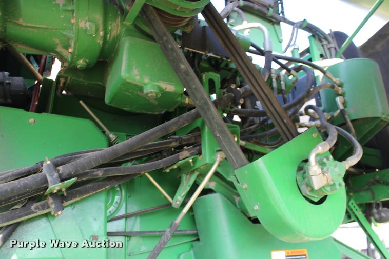 image for item DA4260 2007 John Deere 9860 STS combine