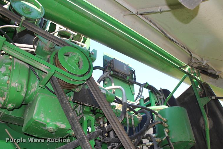 image for item DA4260 2007 John Deere 9860 STS combine