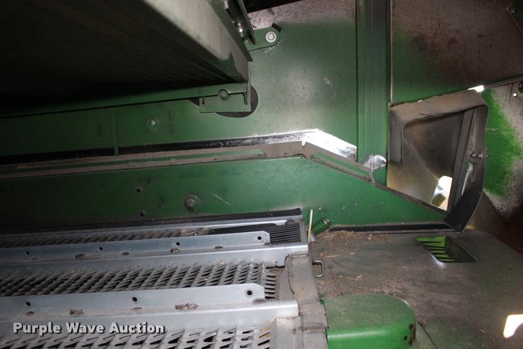 image for item DA4260 2007 John Deere 9860 STS combine