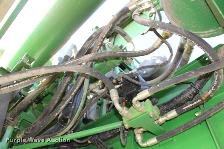 image for item DA4260 2007 John Deere 9860 STS combine