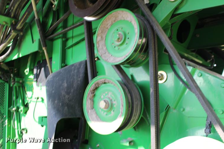 image for item DA4260 2007 John Deere 9860 STS combine