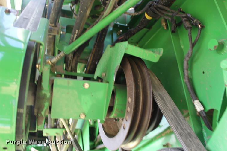 image for item DA4260 2007 John Deere 9860 STS combine