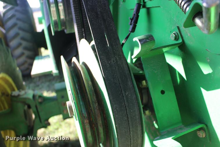 image for item DA4260 2007 John Deere 9860 STS combine