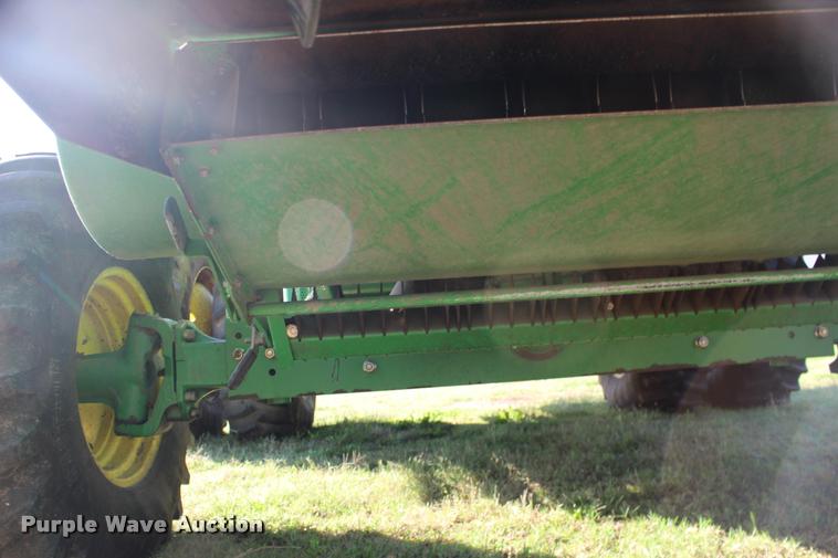 image for item DA4260 2007 John Deere 9860 STS combine