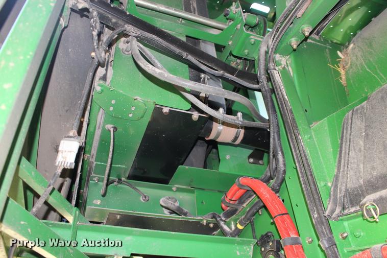 image for item DA4260 2007 John Deere 9860 STS combine