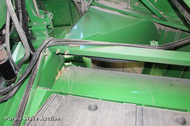 image for item DA4260 2007 John Deere 9860 STS combine