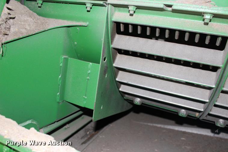 image for item DA4260 2007 John Deere 9860 STS combine