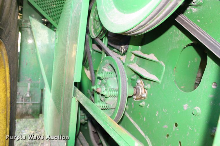 image for item DA4260 2007 John Deere 9860 STS combine