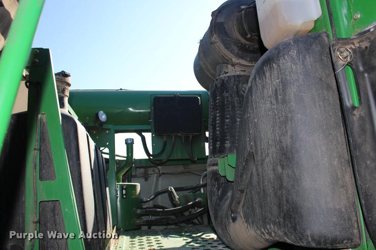 image for item DA4260 2007 John Deere 9860 STS combine