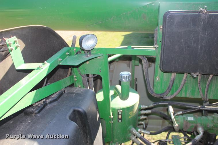 image for item DA4260 2007 John Deere 9860 STS combine