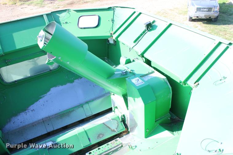 image for item DA4260 2007 John Deere 9860 STS combine