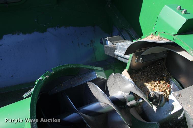 image for item DA4260 2007 John Deere 9860 STS combine