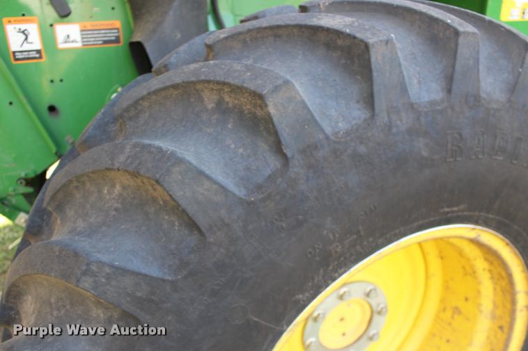 image for item DA4260 2007 John Deere 9860 STS combine