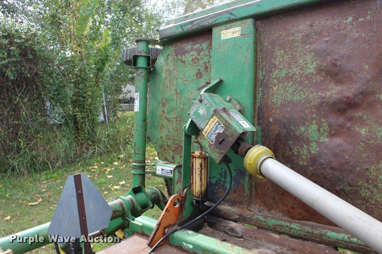 image for item DA4287 John Deere 1518 batwing rotary mower
